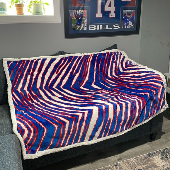 Bedding Buffalo Zubaz Sherpa Blanket Poshmark